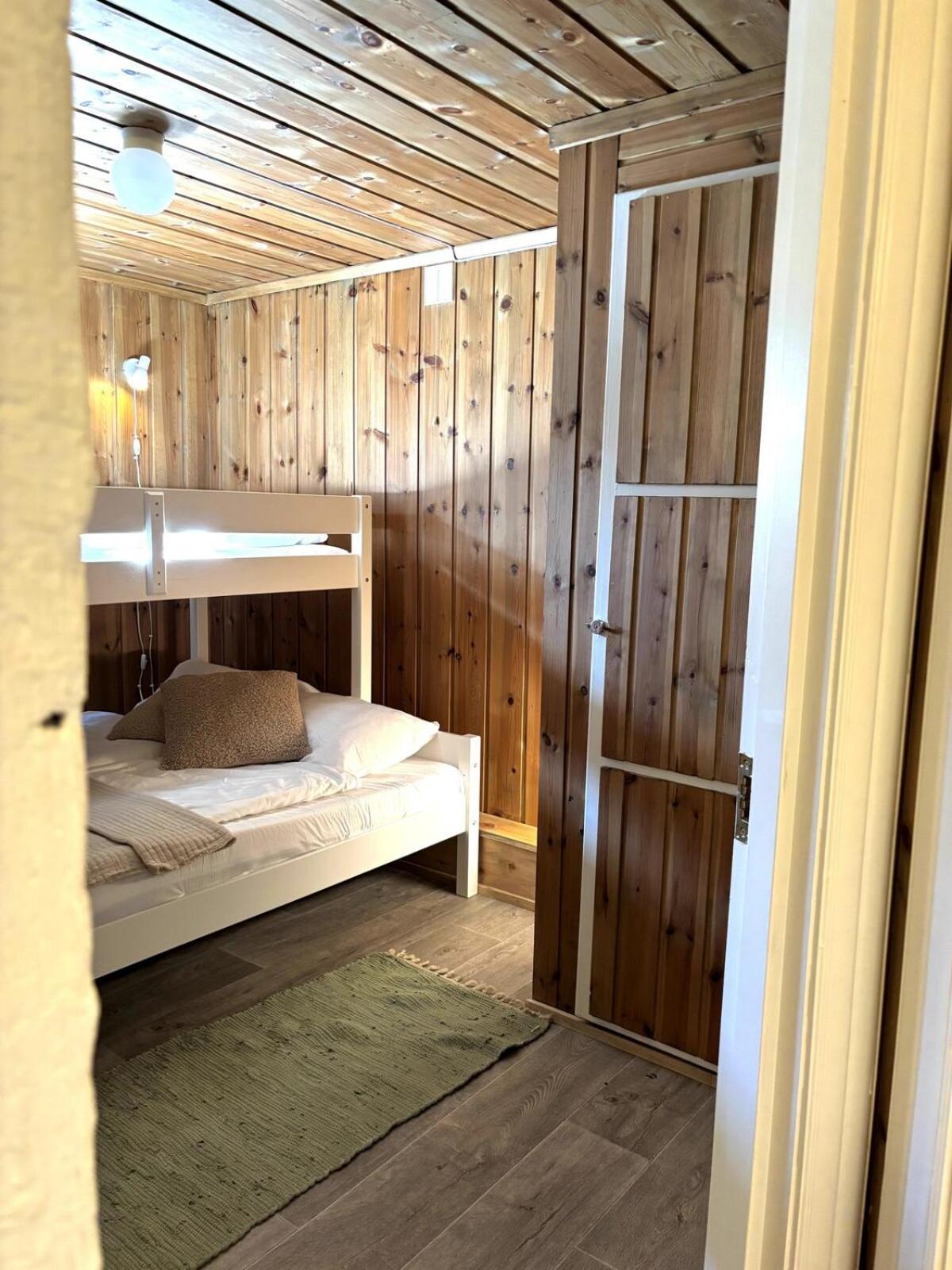 Holiday home Stallen - Koselig Lite Hus Pa Gardstun Skjak