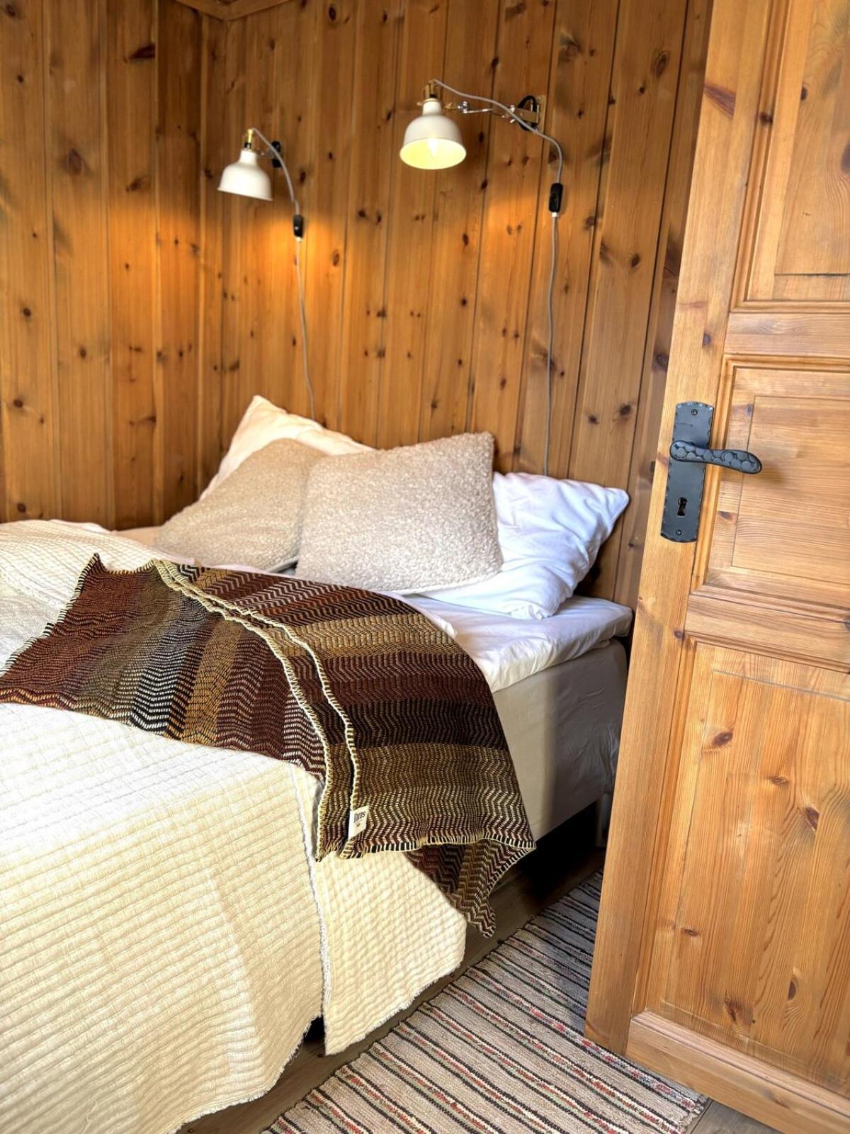 Feriehus Koselig Lite Hus På Gårdstun - Kort Vei Til Lom! Skjåk